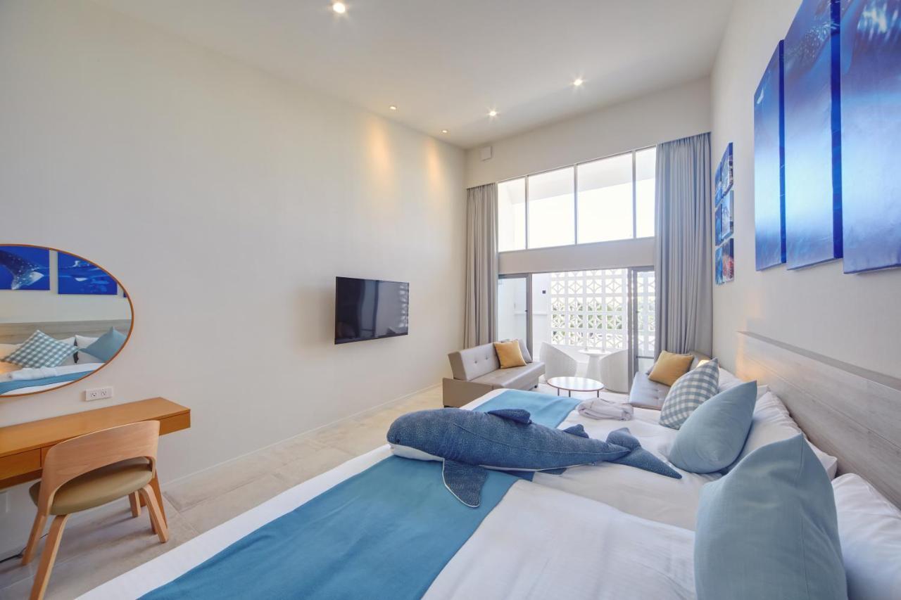Royal View Hotel Churaumi Motobu Ngoại thất bức ảnh